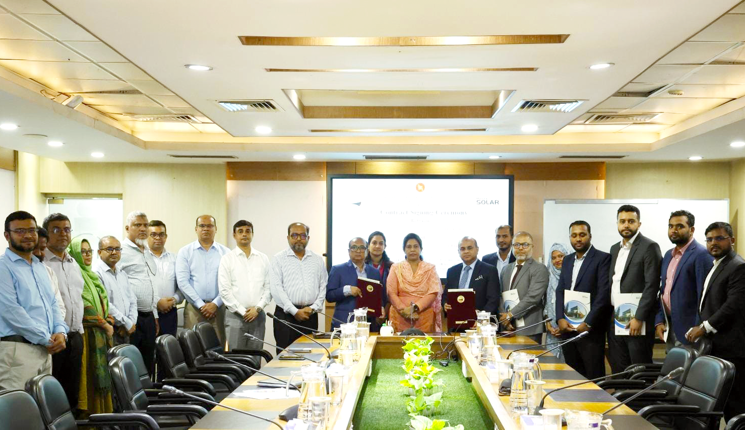 পদ্মা সেতুর সার্ভিস এরিয়ায় সৌরবিদ্যুৎ স্থাপনার চুক্তি